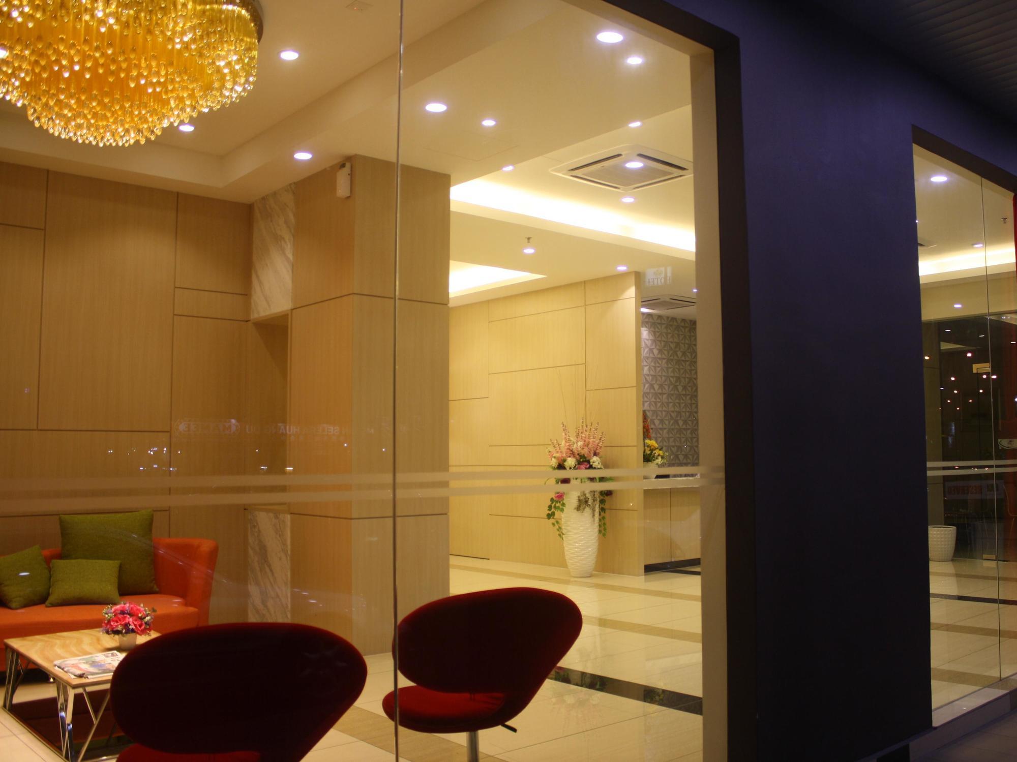 Aurora Hotel Malacca Екстериор снимка