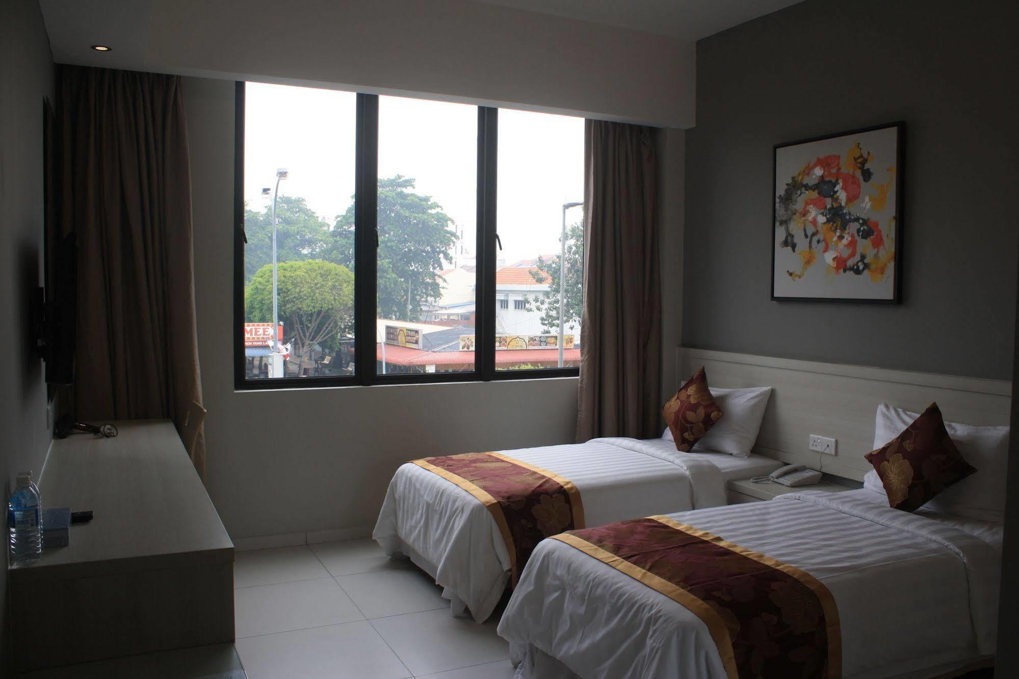 Aurora Hotel Malacca Екстериор снимка