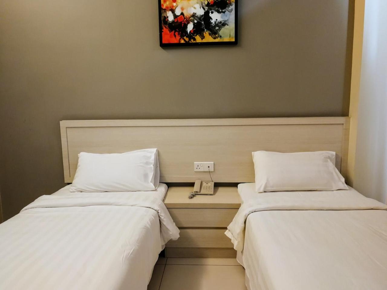 Aurora Hotel Malacca Екстериор снимка