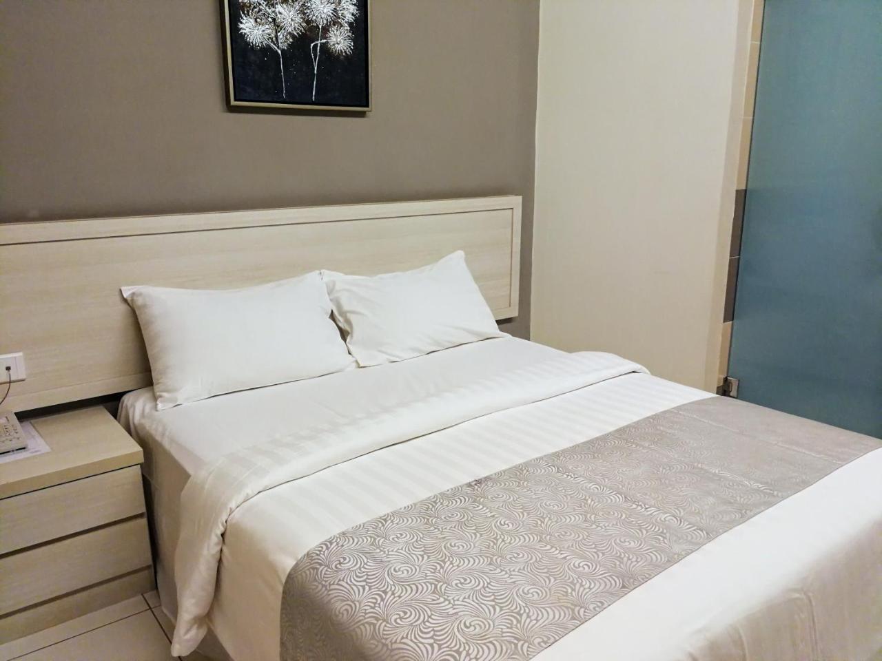 Aurora Hotel Malacca Екстериор снимка