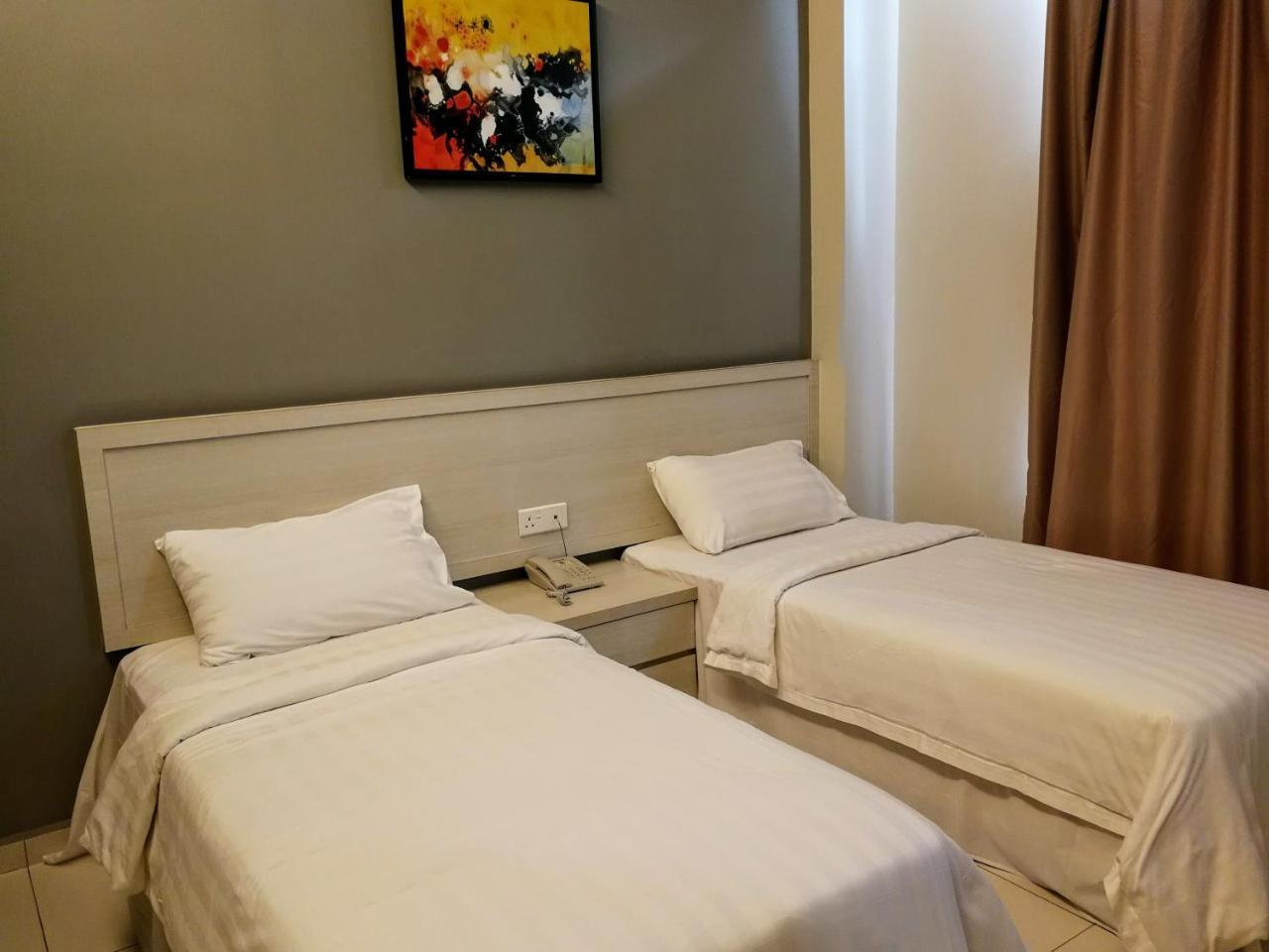 Aurora Hotel Malacca Екстериор снимка