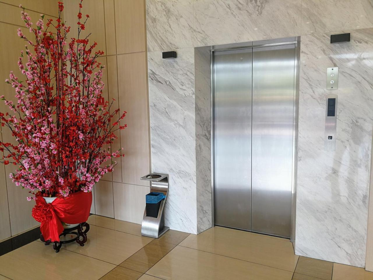Aurora Hotel Malacca Екстериор снимка